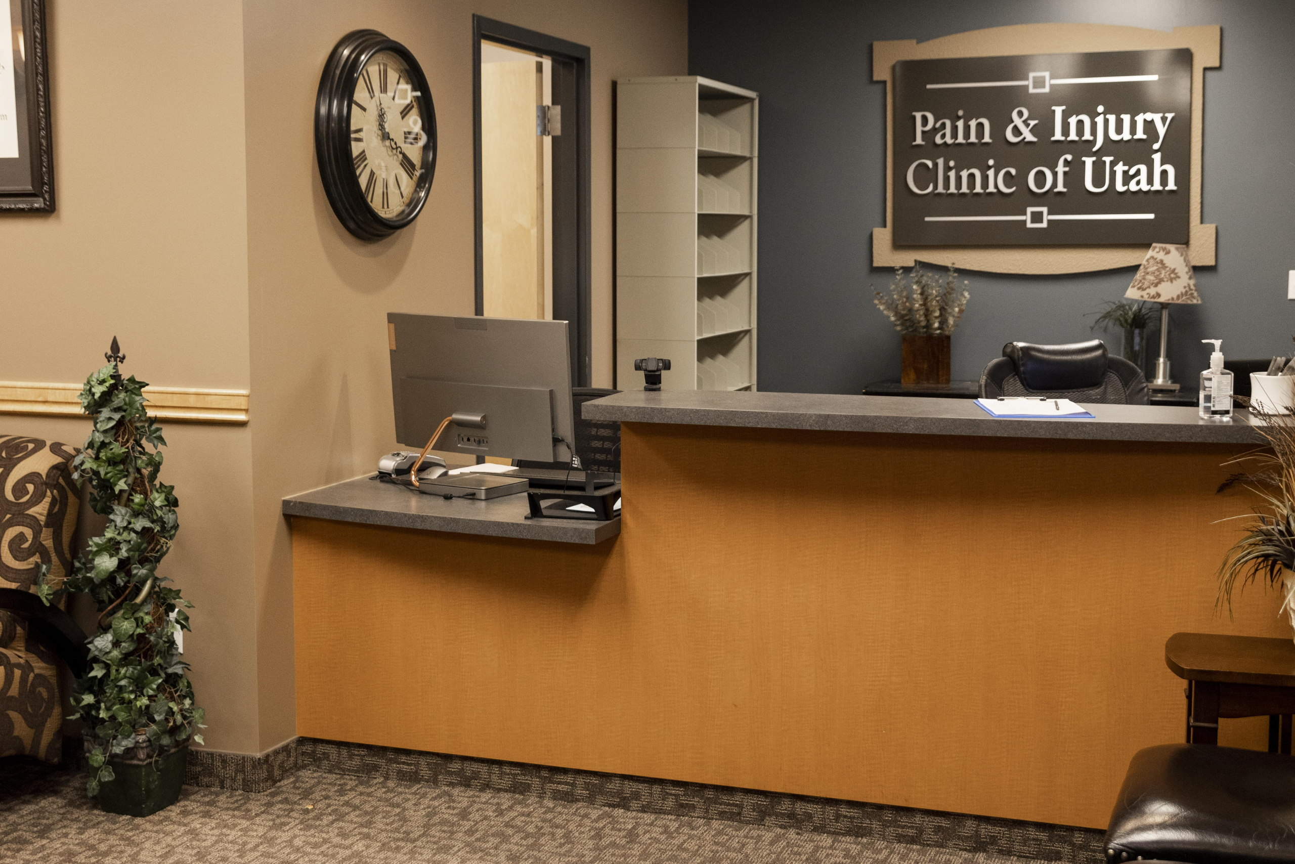 pain and injury clinic in Ogden